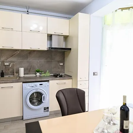 Yasuo Apartment Navodari