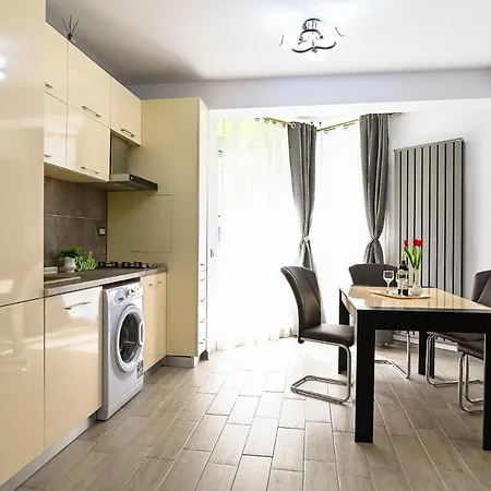 Apartment Yasuo *